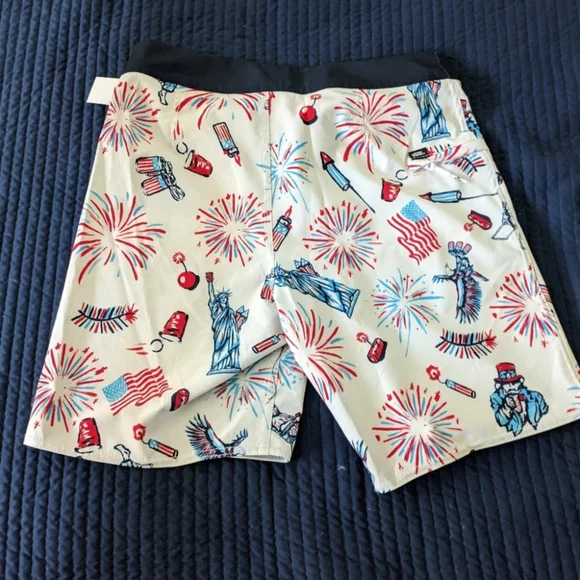Vans Men 28 Waist NWT Era Boardshort American Fourth of July 042025 - Picture 7 of 9